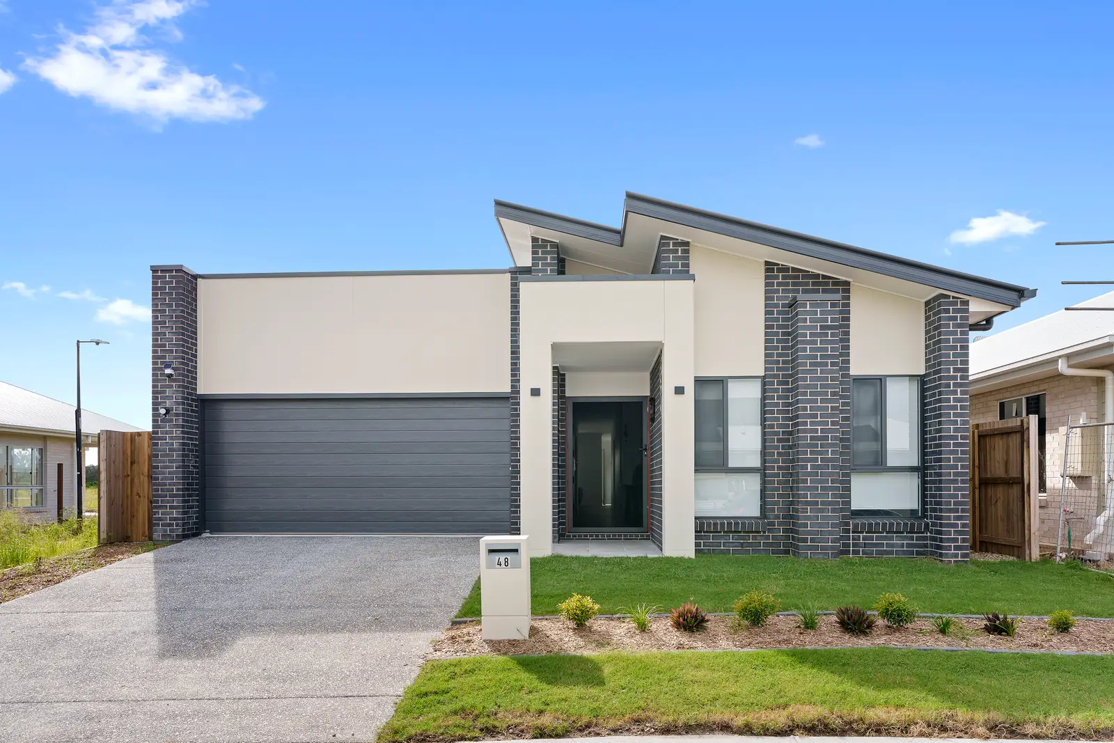 Olympia - Custom - lawton Lakes